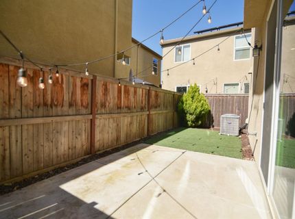 9941 Del Surf Ln, Elk Grove, CA 95757 Photo