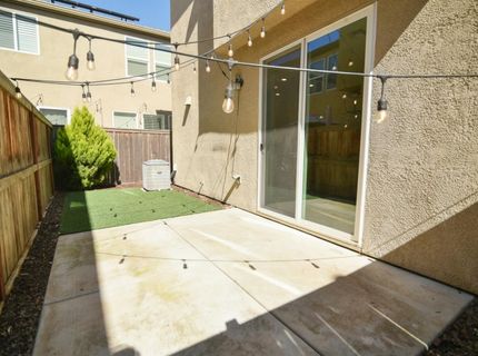 9941 Del Surf Ln, Elk Grove, CA 95757 Photo