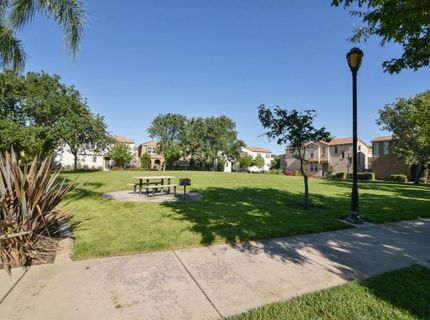 9941 Del Surf Ln, Elk Grove, CA 95757 Photo