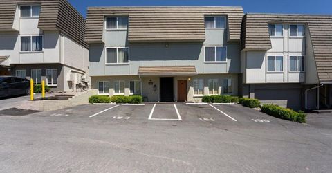140 Griswold Way, Unit C, Reno, NV 89503 Photo