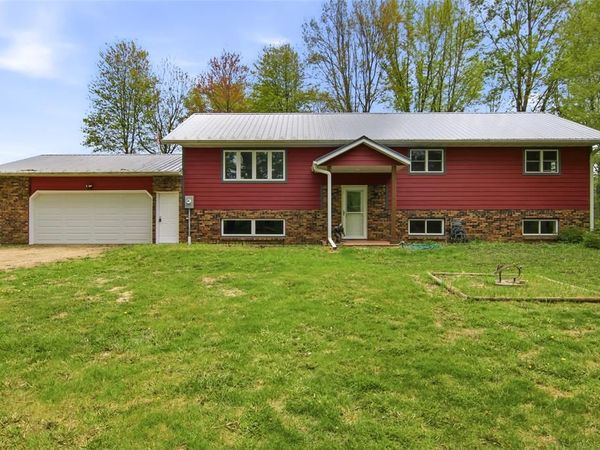 1237 County Road, Roberts, WI 54023