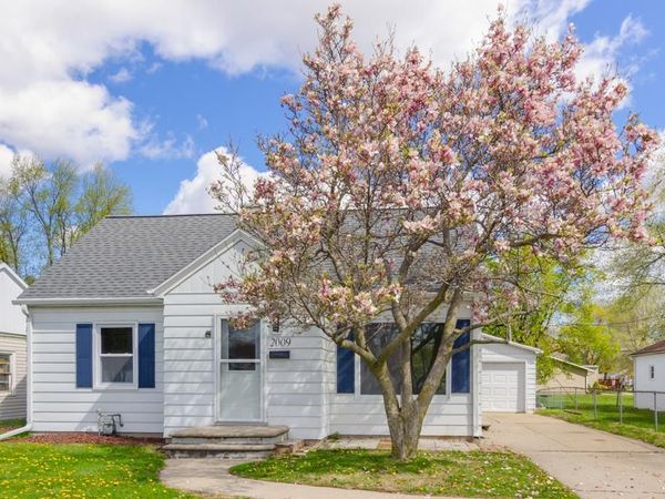 2009 PREBLE AVENUE, Green Bay, WI 54302