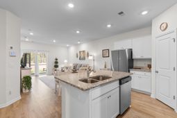 3120 Bells Lake Circle  photo 4