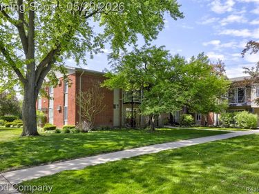 3915 Benjamin Avenue, Royal Oak, MI 48073