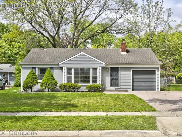 27347 Shagbark Drive, Southfield, MI 48076