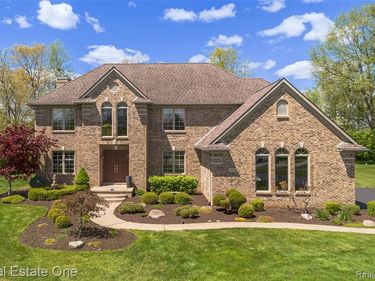 9068 Lebarron Court, York Twp, MI 48176