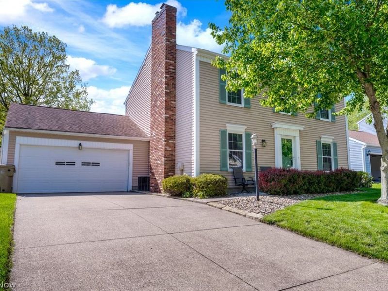 2338 Plymouth Lane, Cuyahoga Falls, OH 44221 Photo 1