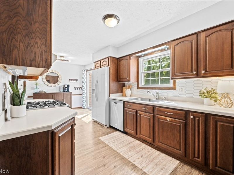 2338 Plymouth Lane, Cuyahoga Falls, OH 44221 Photo 10