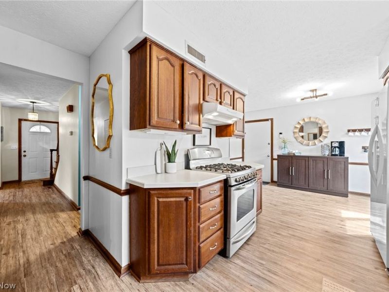 2338 Plymouth Lane, Cuyahoga Falls, OH 44221 Photo 11