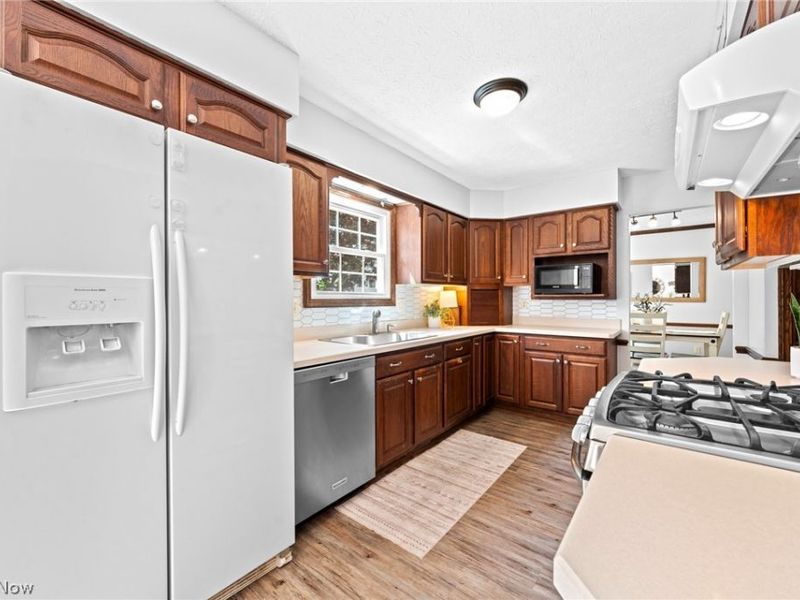 2338 Plymouth Lane, Cuyahoga Falls, OH 44221 Photo 13