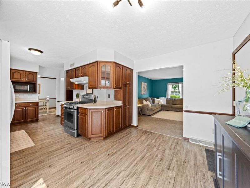2338 Plymouth Lane, Cuyahoga Falls, OH 44221 Photo 15