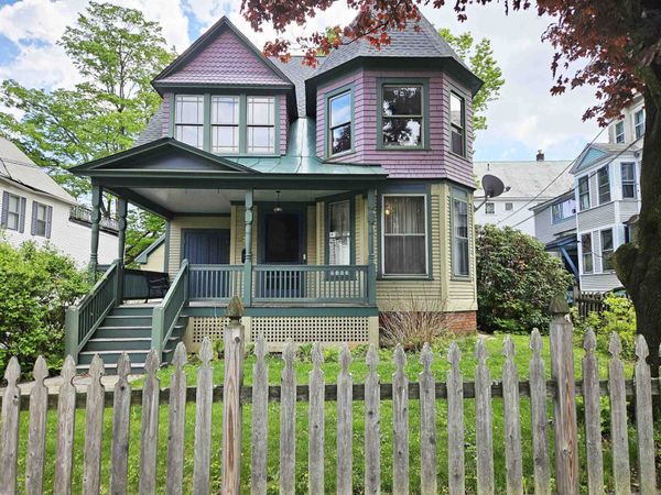 30 Chapin Street, Brattleboro, VT 05301