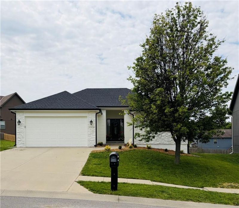 12450 NW Lauren Circle, Platte City, MO 64079 Main Photo