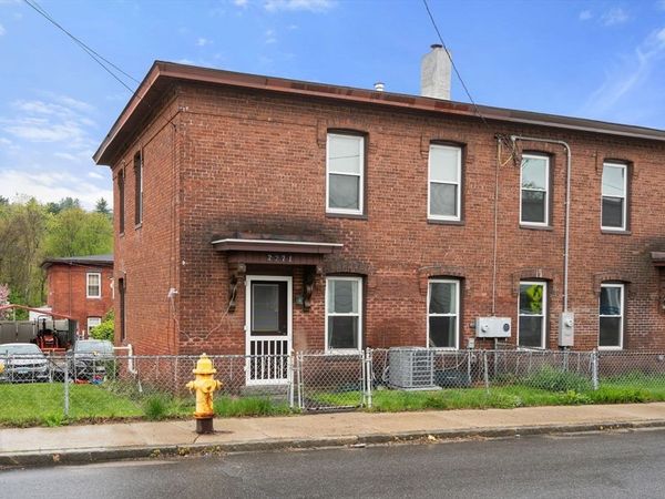 2271 Main St, Warren, MA 01092