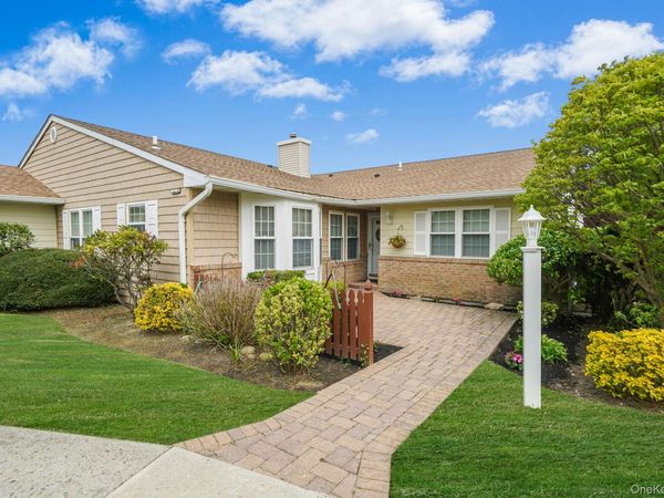 41 Theodore Drive , Coram, NY 11727