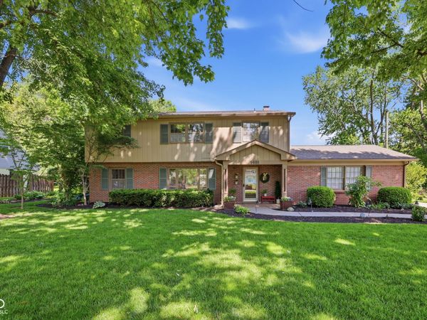 9605 Lincoln Boulevard , Carmel, IN 46280