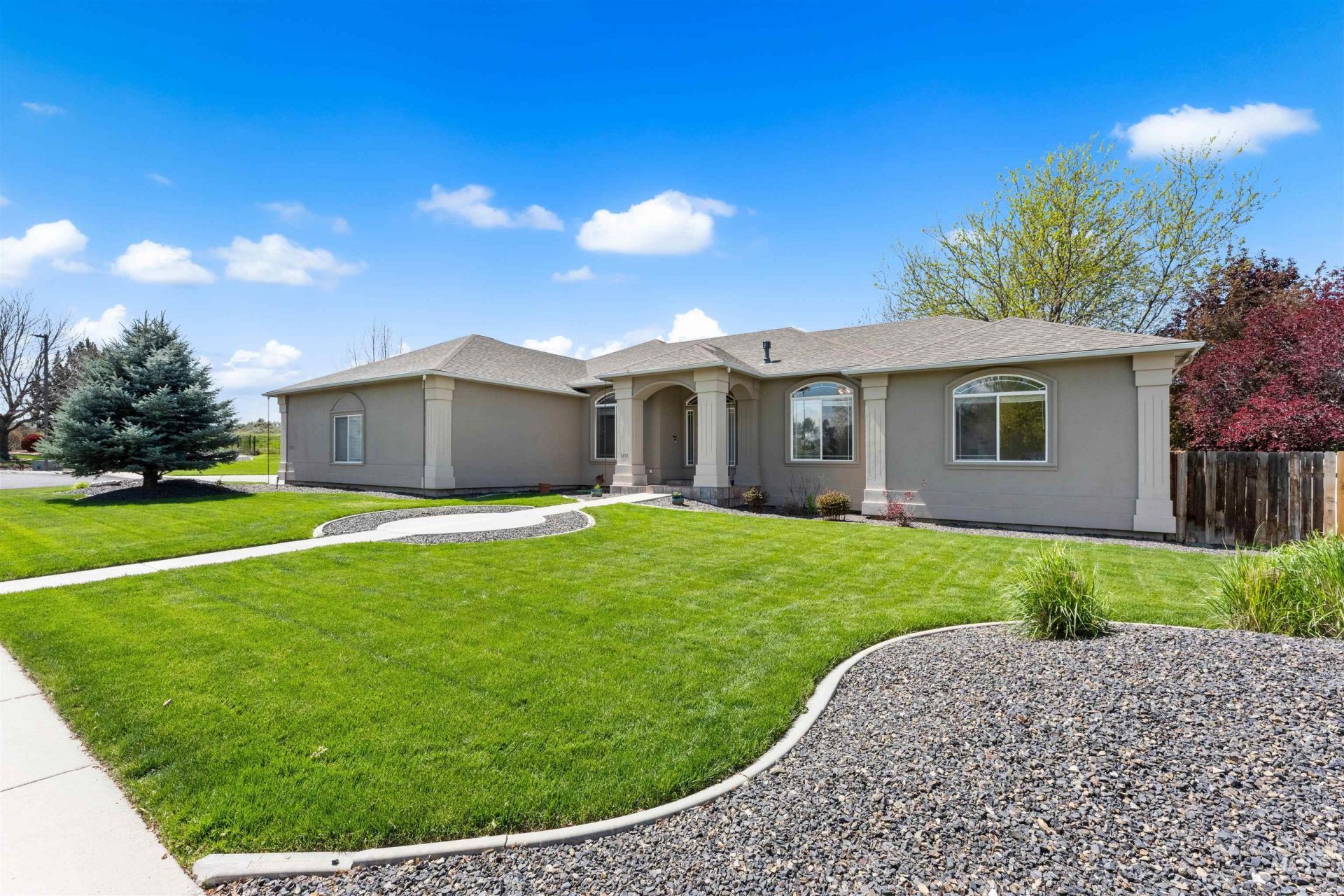 3303 S Montego Way, Nampa, ID 83686 Main Photo