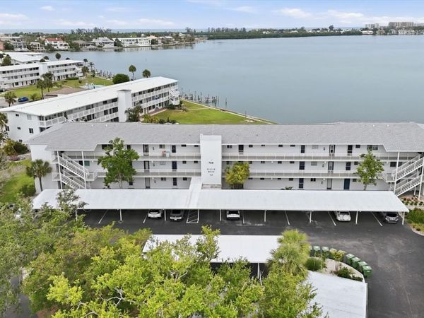 769 JOHN RINGLING BOULEVARD , Unit 4, SARASOTA, FL 34236