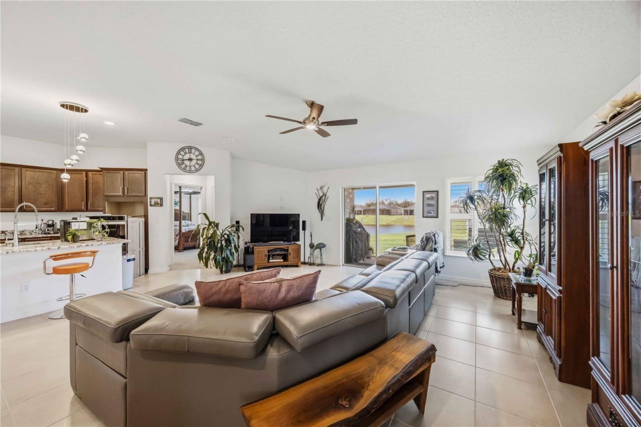 3576 74th Avenue Circle E, Sarasota, FL 34243 Photo