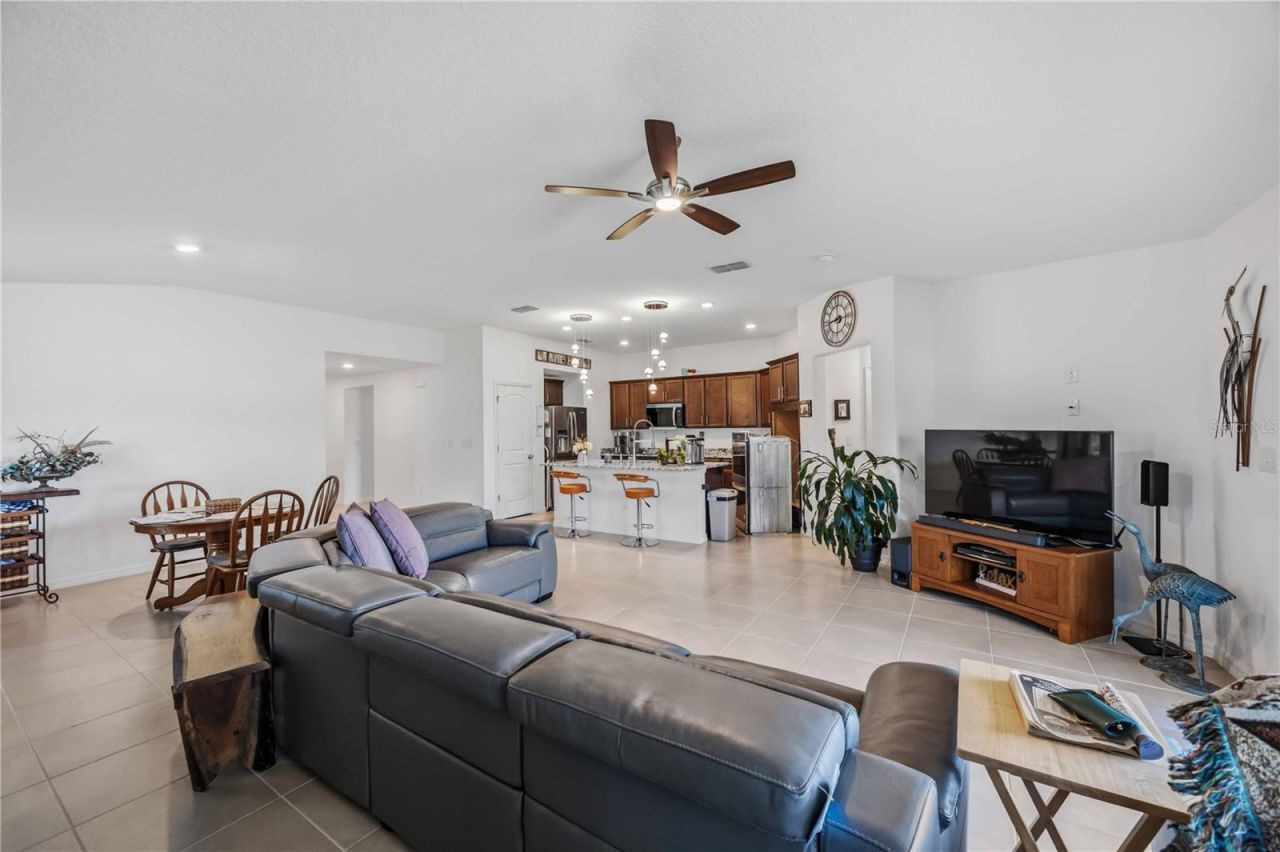 3576 74th Avenue Circle E, Sarasota, FL 34243 Photo