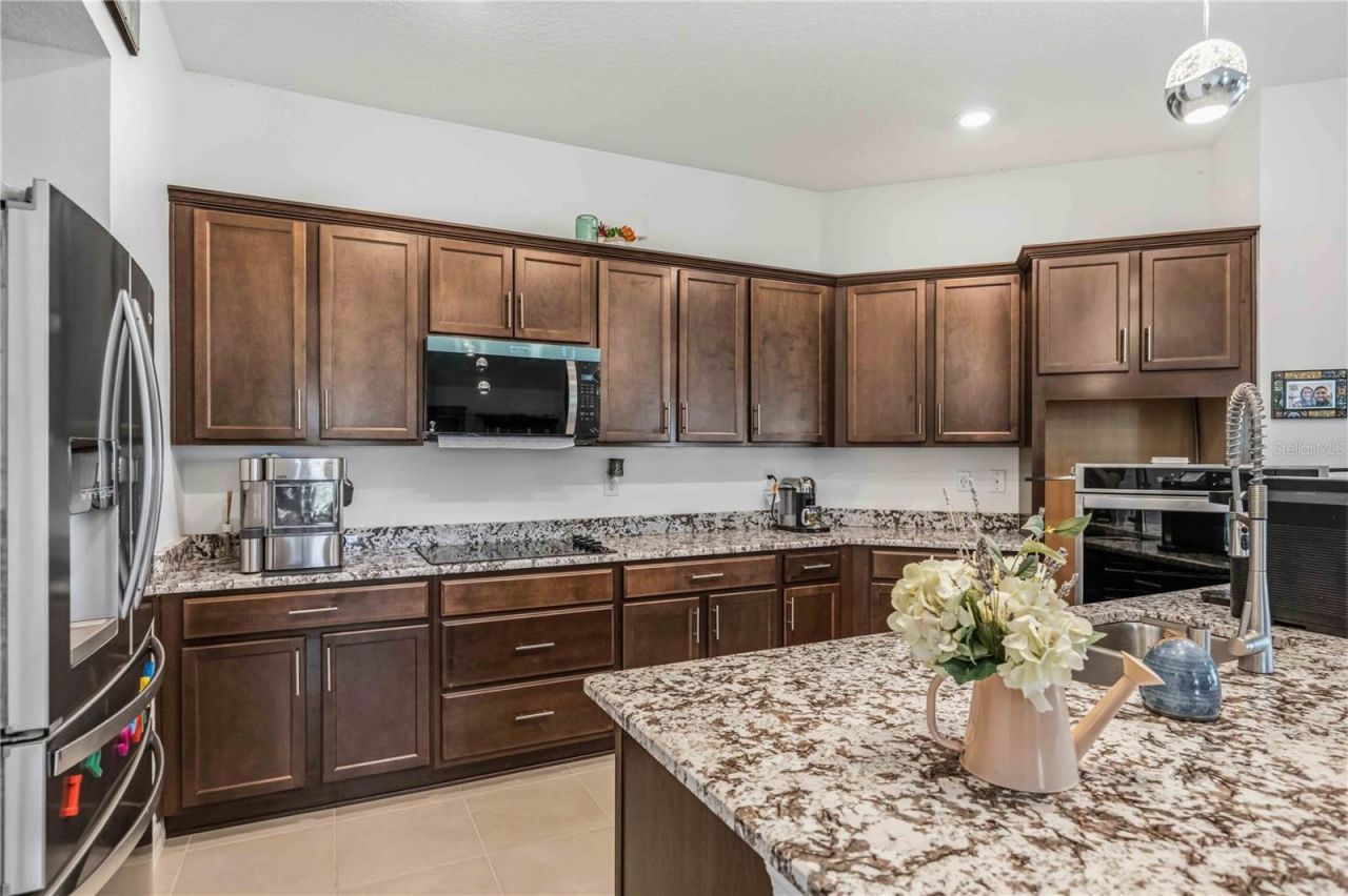 3576 74th Avenue Circle E, Sarasota, FL 34243 Photo