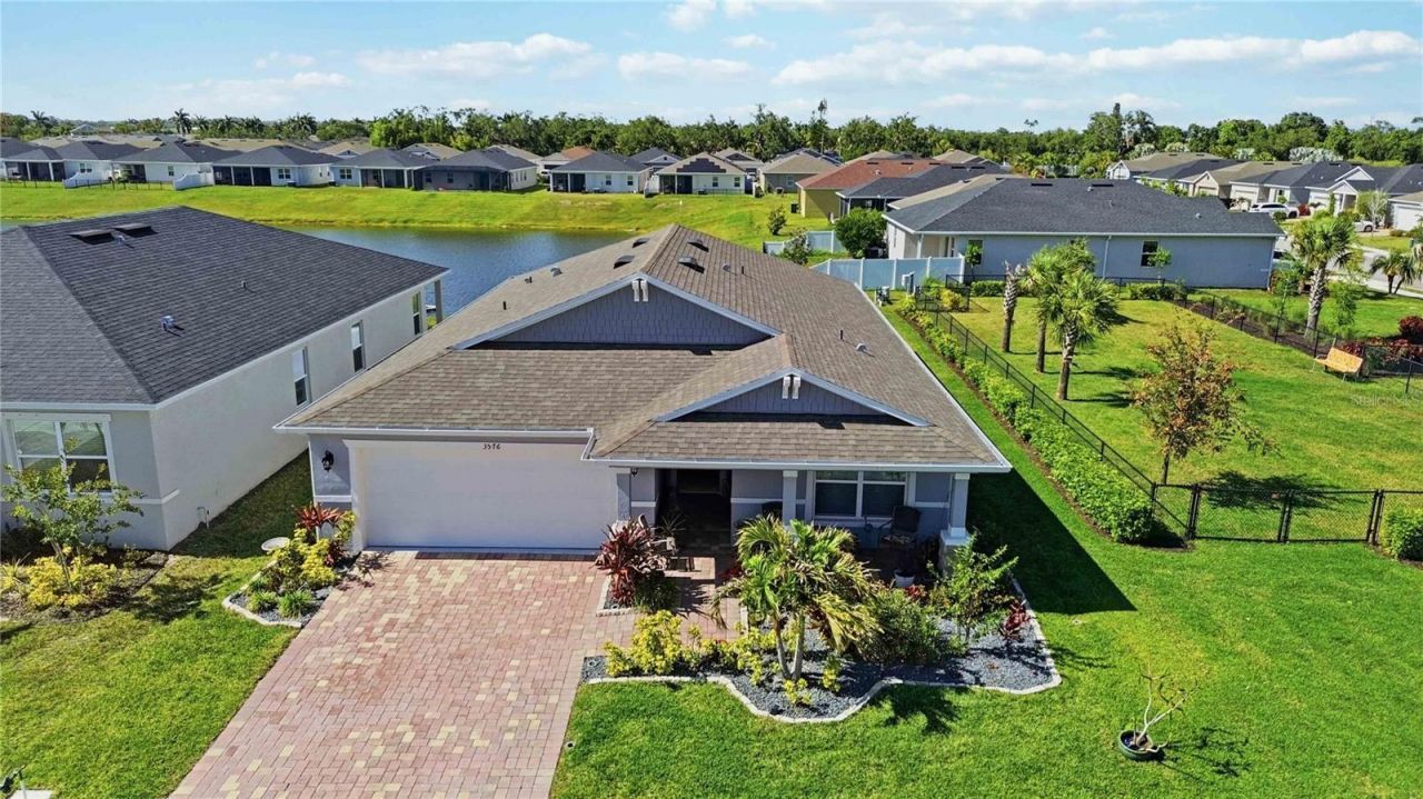 3576 74th Avenue Circle E, Sarasota, FL 34243 Photo