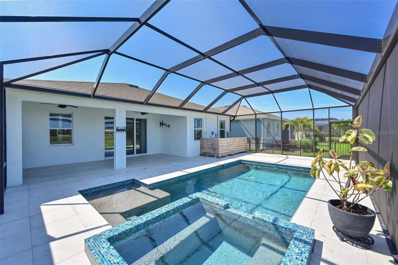 12645 Promenade Estates Boulevard, Sarasota, FL 34238 Photo