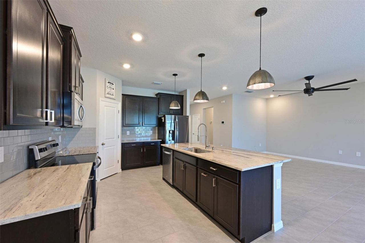 12645 Promenade Estates Boulevard, Sarasota, FL 34238 Photo