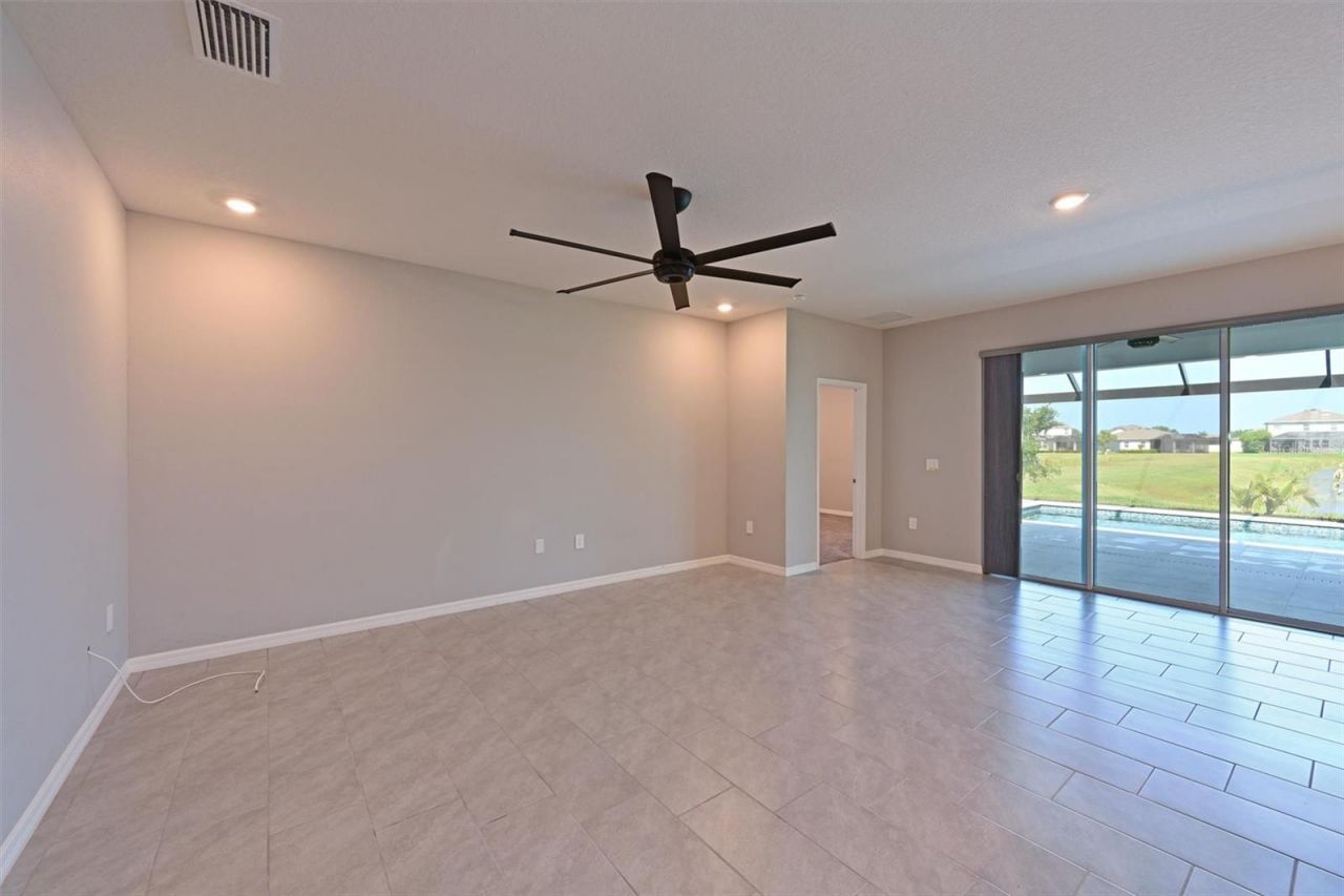 12645 Promenade Estates Boulevard, Sarasota, FL 34238 Photo