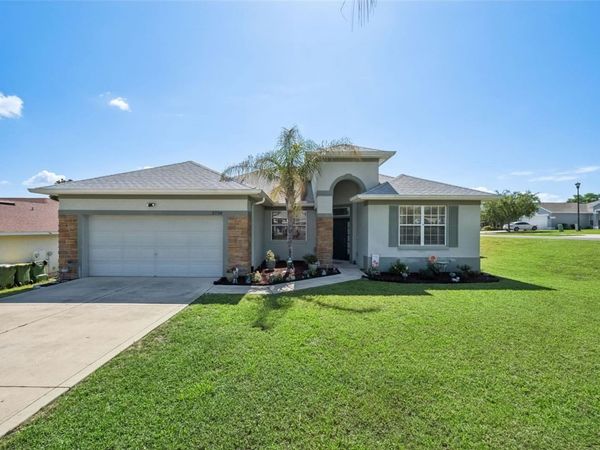2720 SAVANNAH DRIVE , LEESBURG, FL 34748