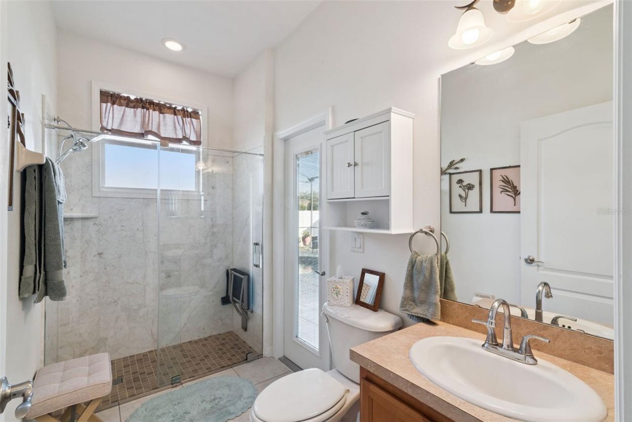 2720 Savannah Drive, Leesburg, FL 34748 Photo