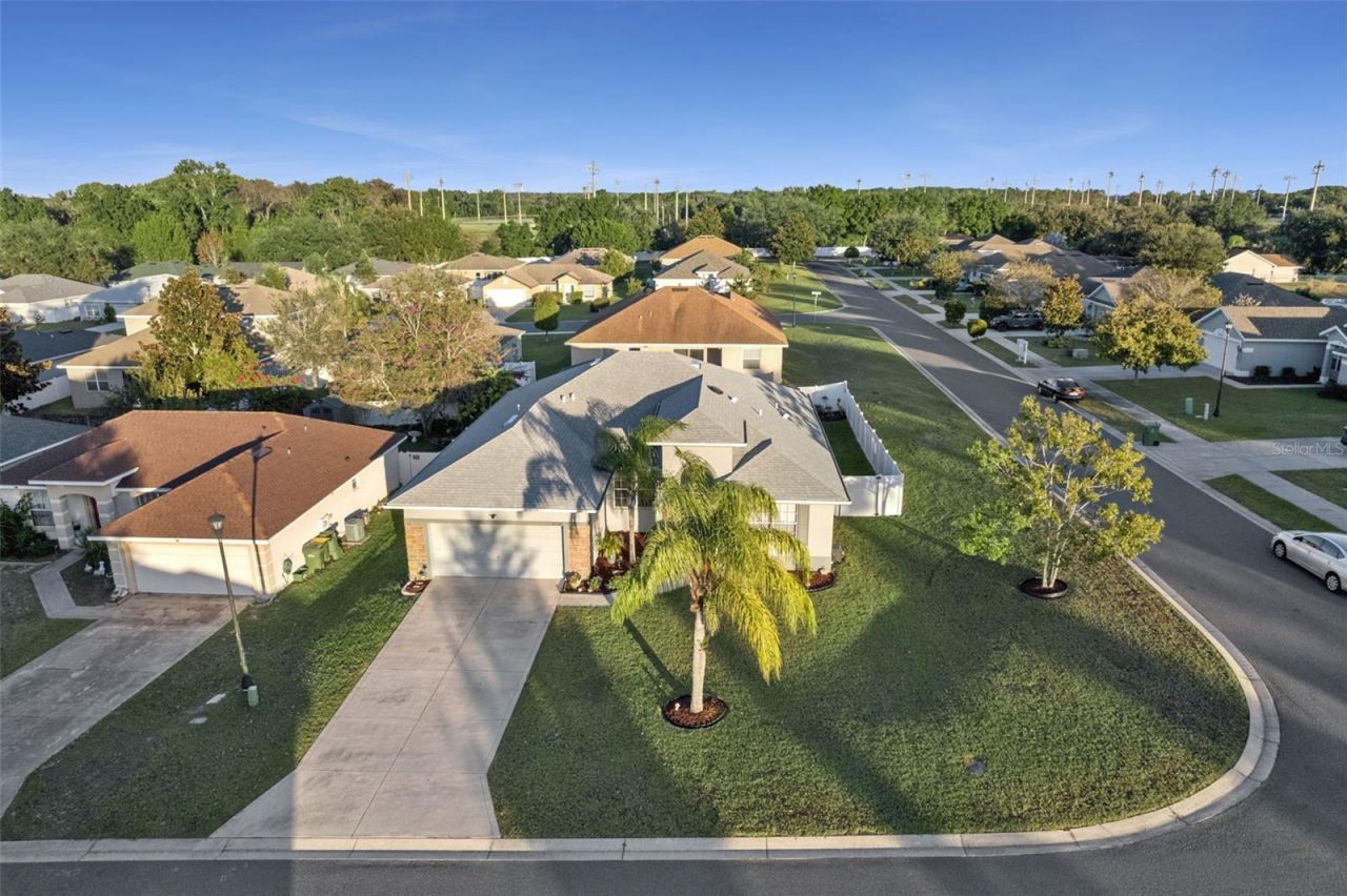 2720 Savannah Drive, Leesburg, FL 34748 Photo
