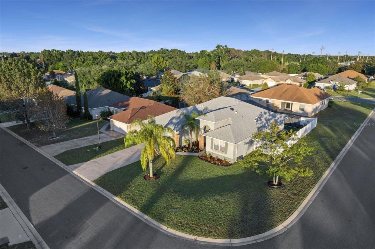 2720 Savannah Drive, Leesburg, FL 34748 Photo