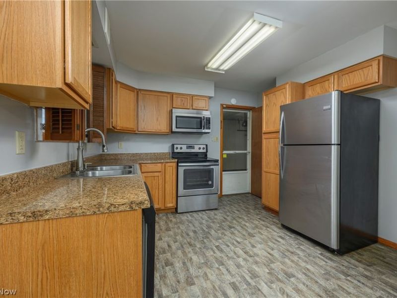 804 4th Street SE, New Philadelphia, OH 44663 Photo 9