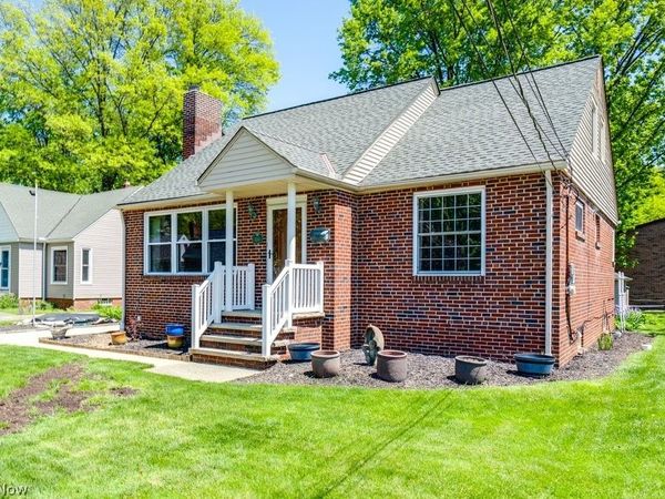 3241 W 231st Street , North Olmsted, OH 44070
