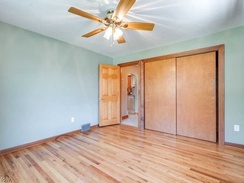 3241 W 231st Street, North Olmsted, OH 44070 Photo 12