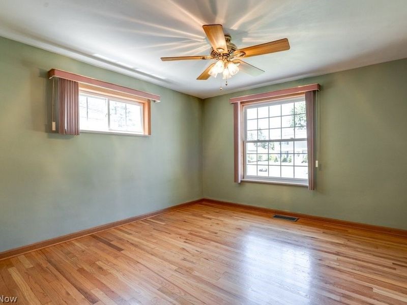 3241 W 231st Street, North Olmsted, OH 44070 Photo 14