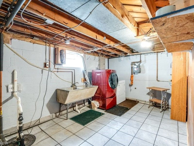 3241 W 231st Street, North Olmsted, OH 44070 Photo 28