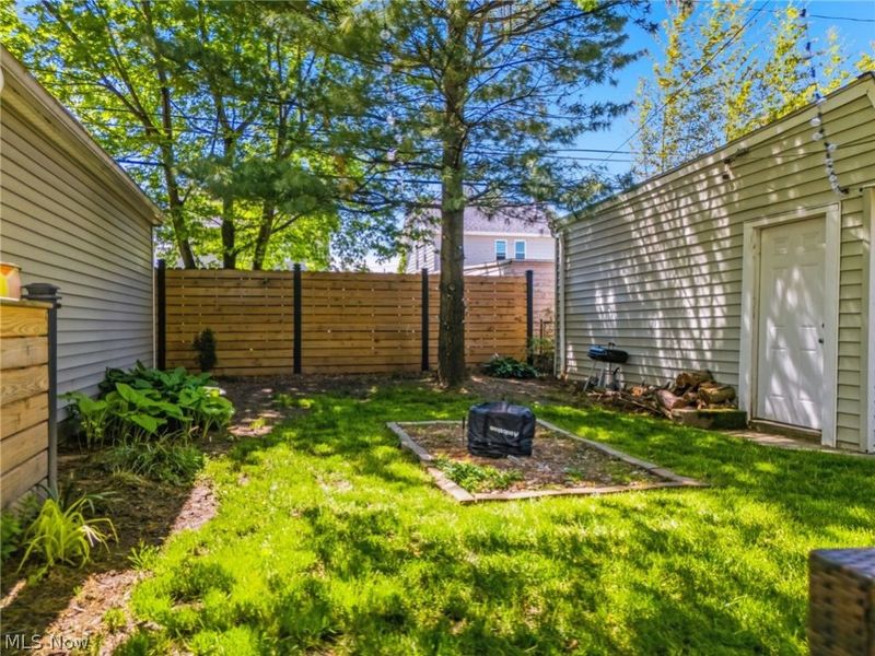 2218 Wyandotte Avenue, Lakewood, OH 44107 Photo 27
