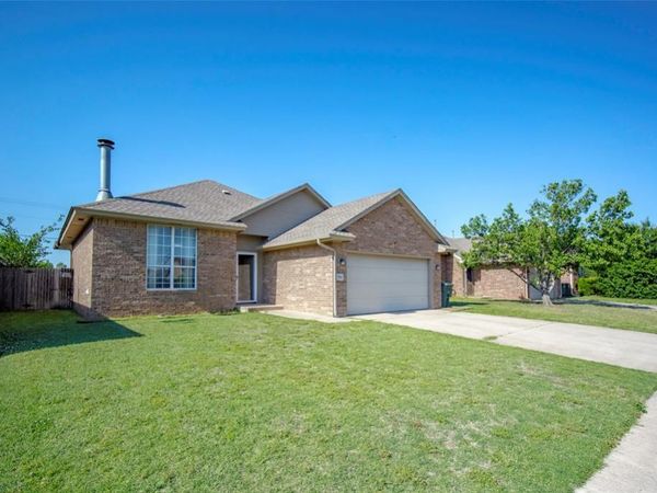 321 W 7th Street, Edmond, OK 73003