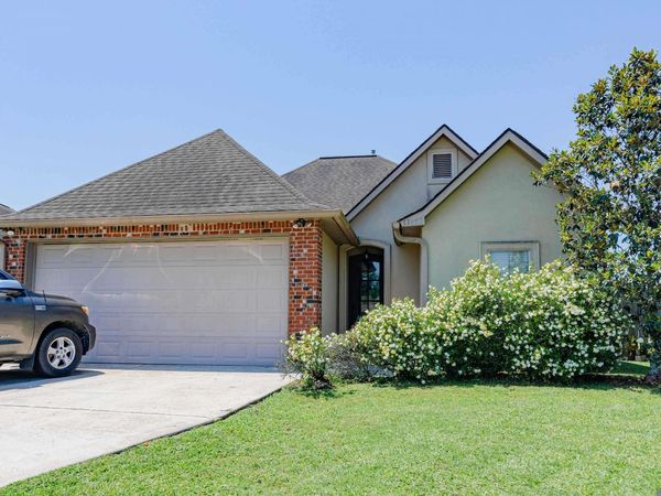 11376 Rossow Ct, Denham Springs, LA 70726