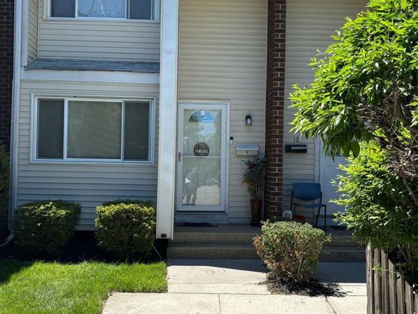 9 Quincy Circle, Dayton, NJ 08810