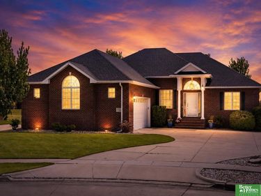 3211 Deer Run, Fremont, NE 68025