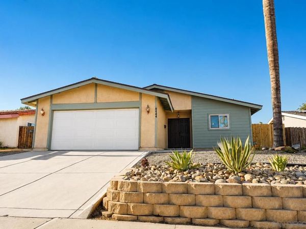 9444 Leticia Dr., Santee, CA 92071