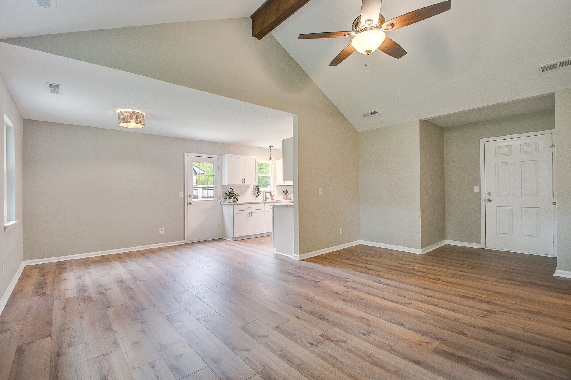 58 Oak Grove Road Photo 12