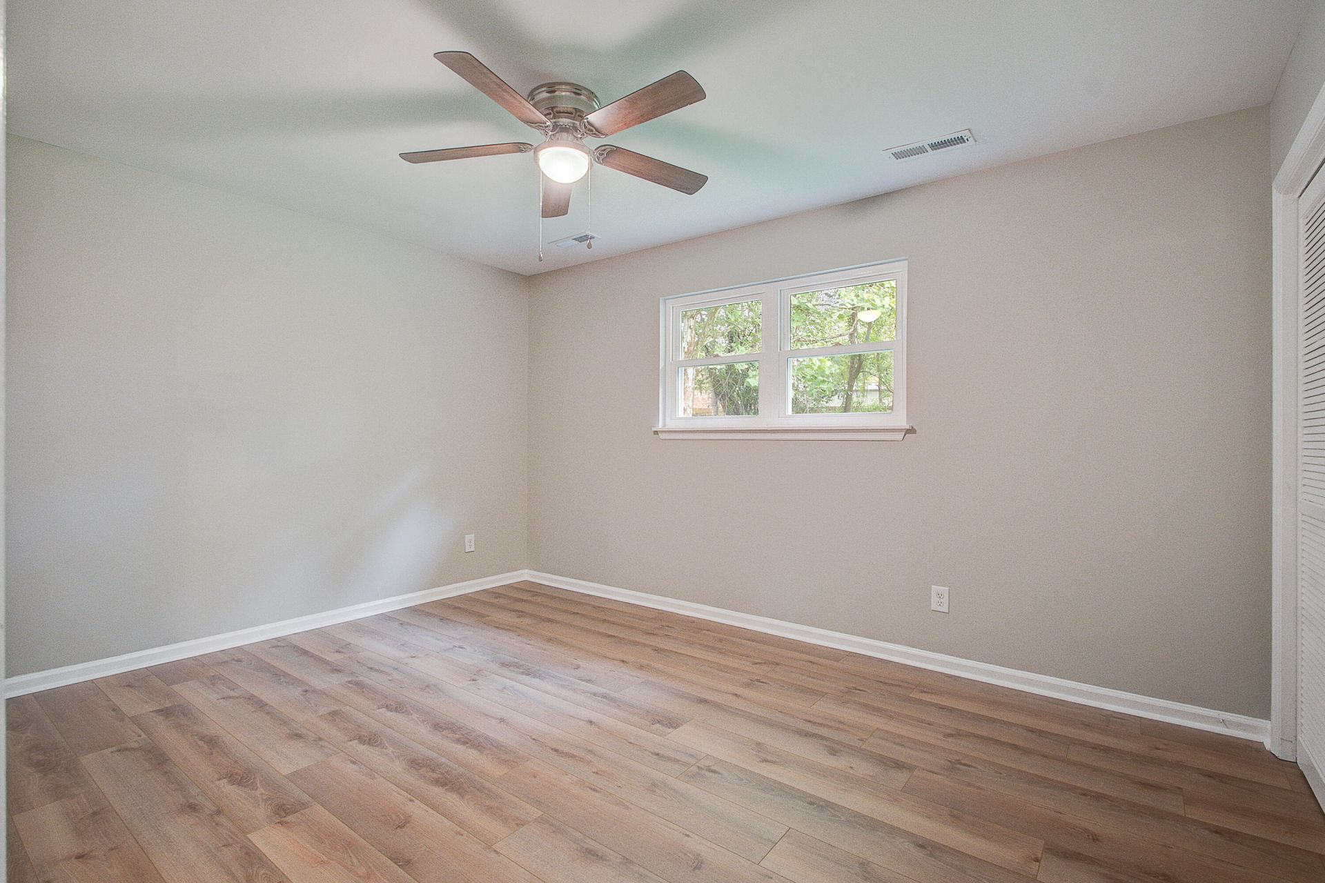 58 Oak Grove Road Photo 19