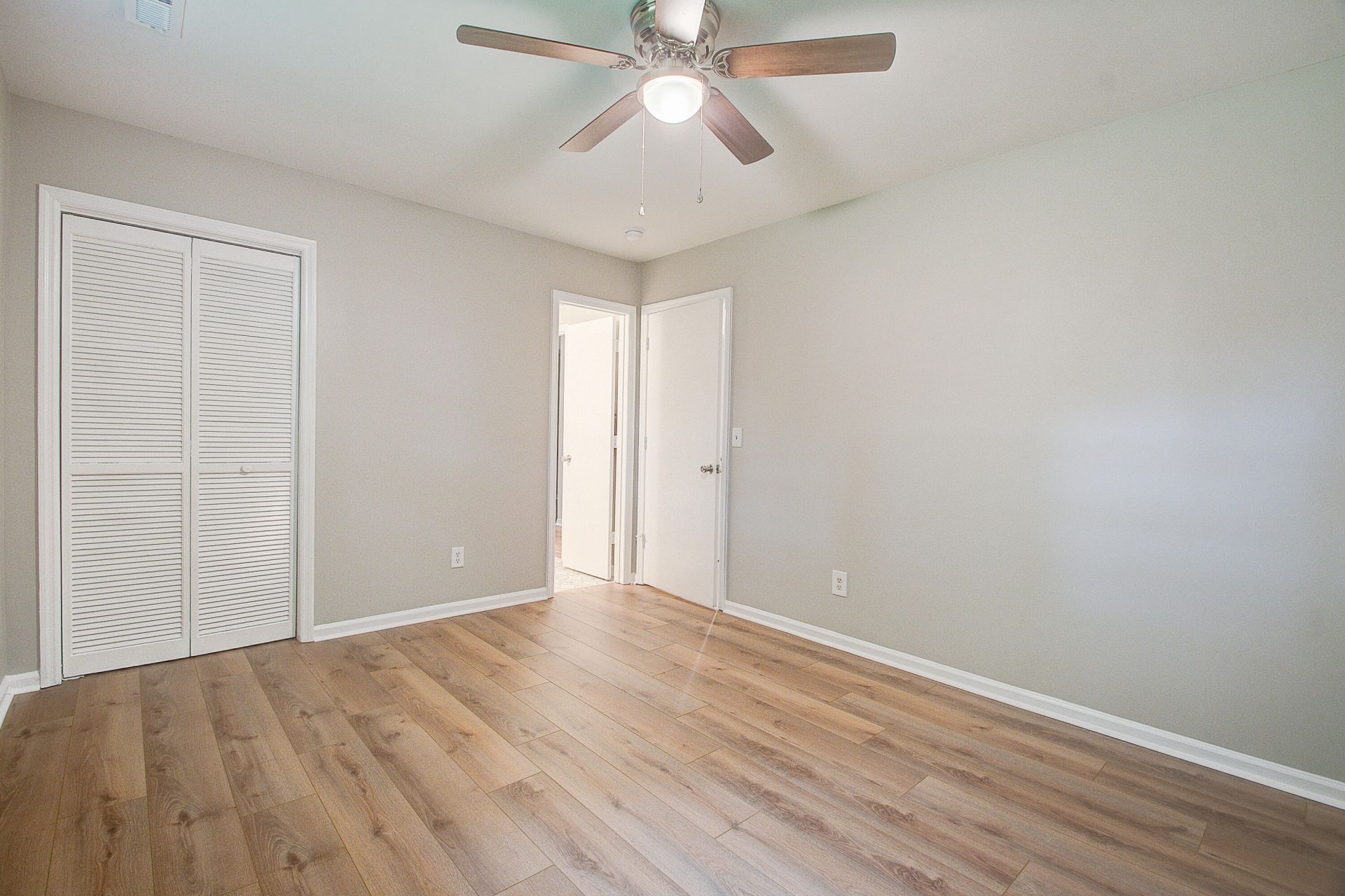 58 Oak Grove Road Photo 21
