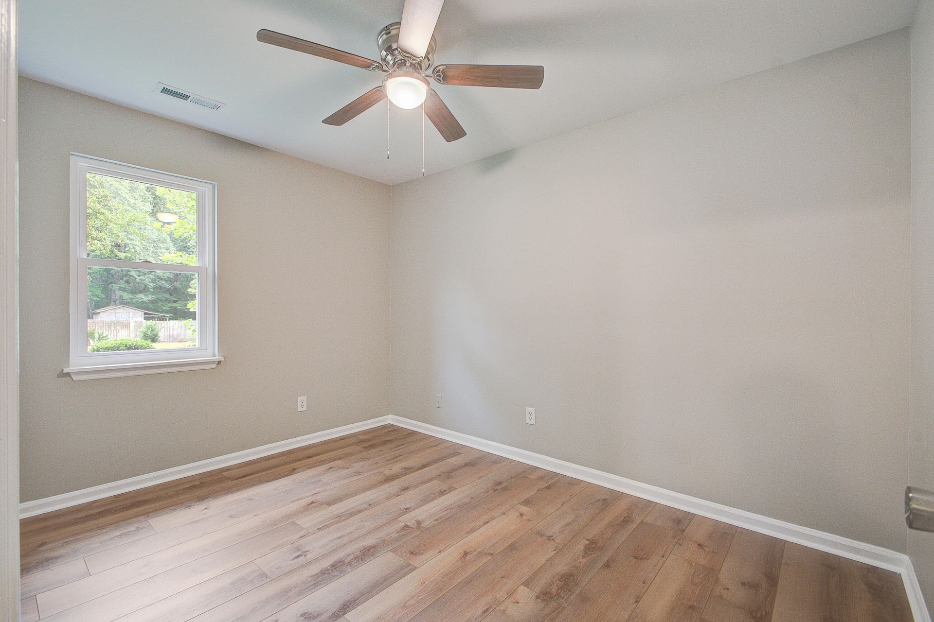 58 Oak Grove Road Photo 22