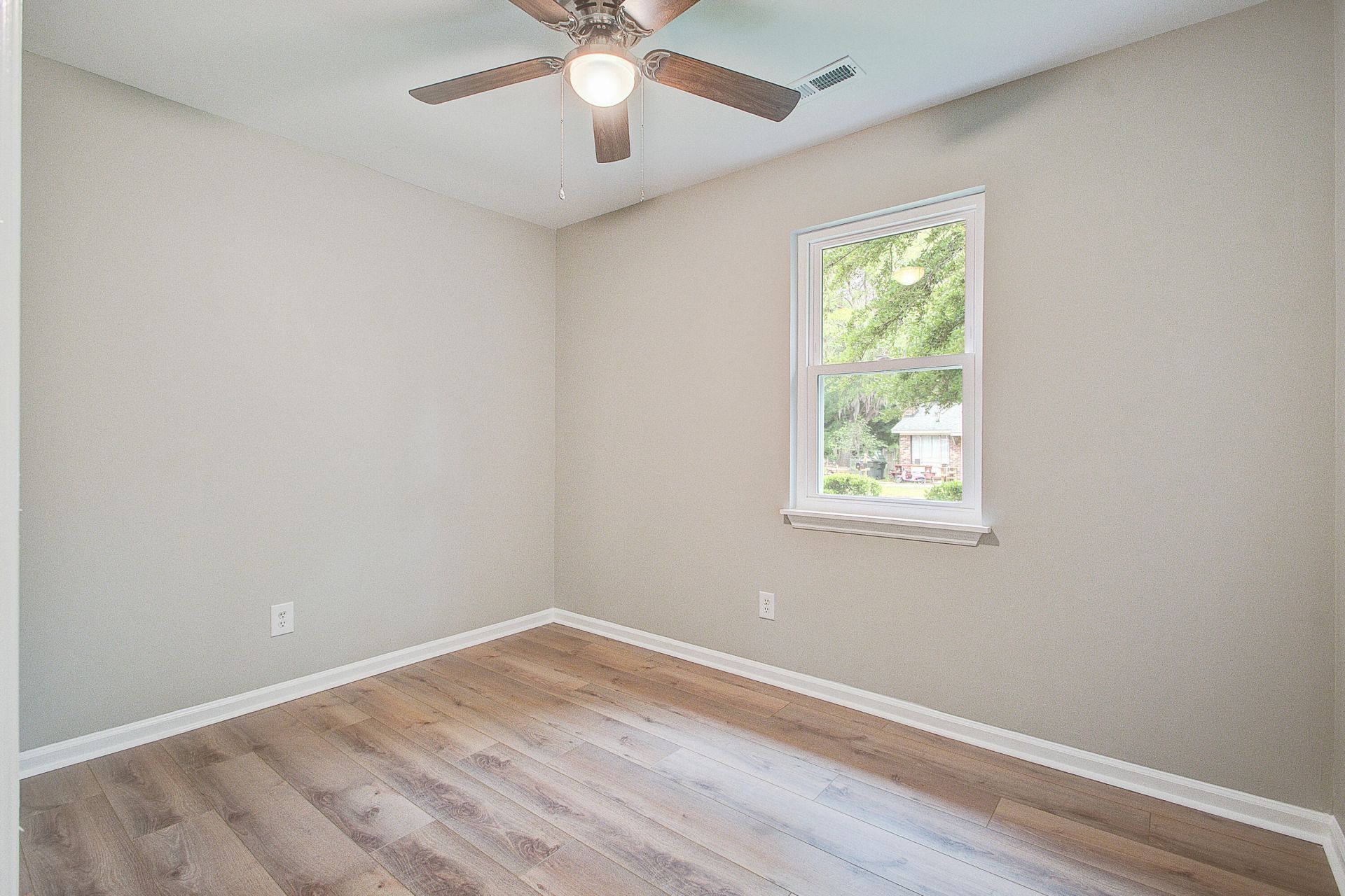 58 Oak Grove Road Photo 24