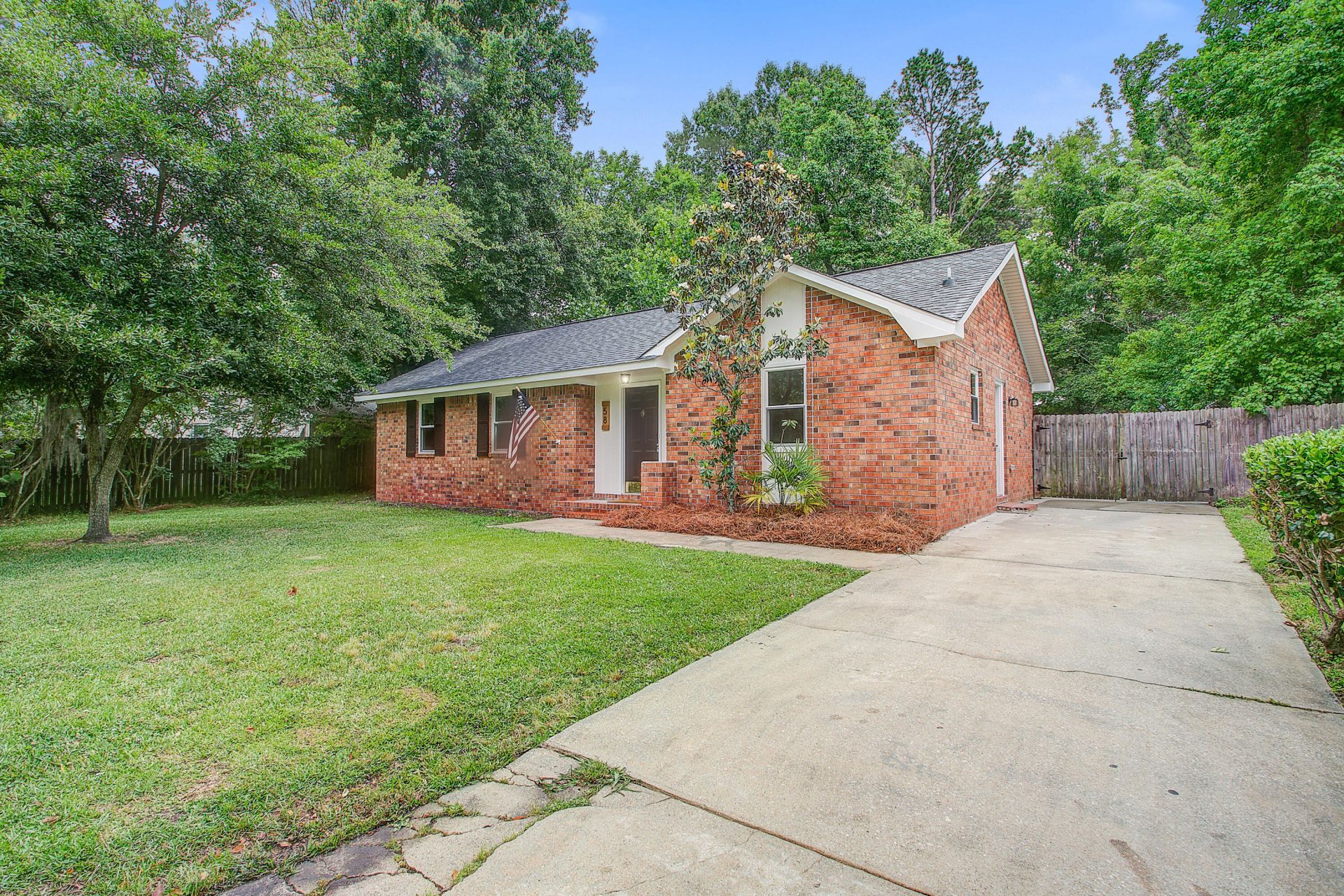 58 Oak Grove Road Photo 8